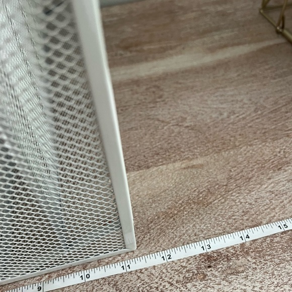 Wire Mesh Organizer - Picture 7 of 13